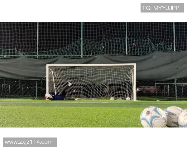 探秘足球明星门将的训练生活与职业心路历程